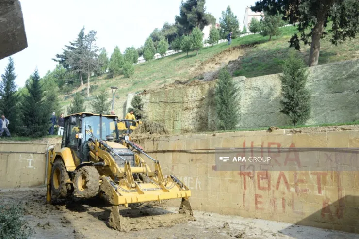 Əhmədlidəki torpaq sürüşməsinin  SƏBƏBİ -  VİDEO   -  YENİLƏNİB 