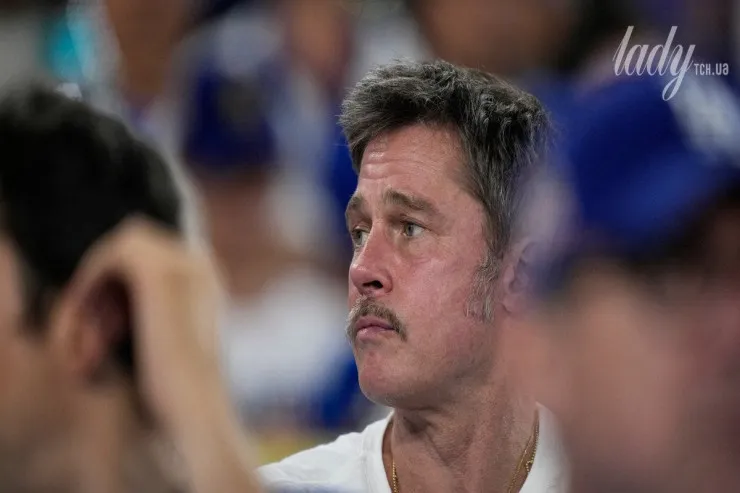 Bred Pittin bığ saxlamağı diqqət çəkdi 