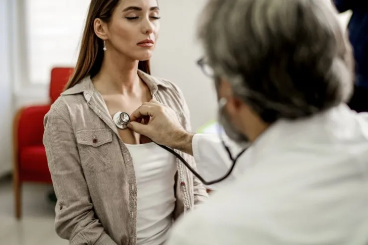 Spirtli içkinin ürək sağlamlığına  necə təsir etdiyi AÇIQLANDI 