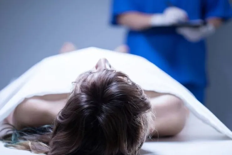 Oğuzda DƏHŞƏT:  47 yaşlı qadın qətlə yetirildi - 15 yaşlı oğlu tutuldu