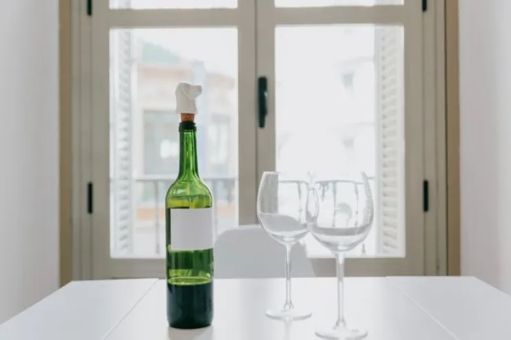 Açılmış şərabı  necə saxlamaq  olar?