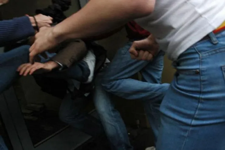 Mühafizəçilər mağazada müştərini döyüb öldürdülər 