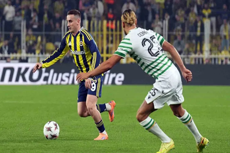 “Fənərbaxça” öz meydanında “Ferentsvaroş”la heç-heçə etdi