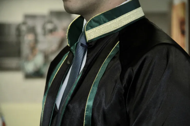 3 vəkilin fəaliyyəti dayandırıldı, 2-si qovulur 