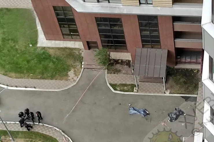 Bir ailənin 3 üzvü özlərini 22-ci mərtəbədən  atdılar - Tblisidə DƏHŞƏT 