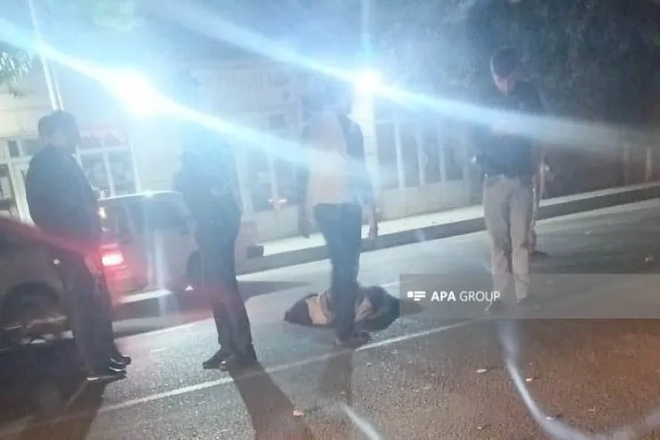 Salyanda avtomobil piyadanı  vurub öldürdü - YENİLƏNİB 