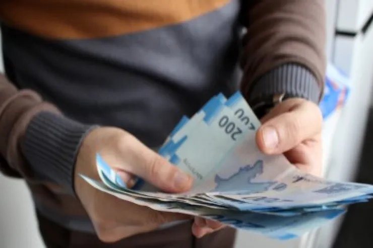 Maaşdan tutulmalardan imtina etmək olar? - İqtisadçı açıqladı  