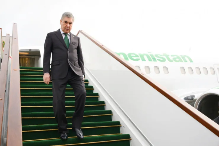 Qurbanqulu Berdiməhəmmədov Azərbaycanda