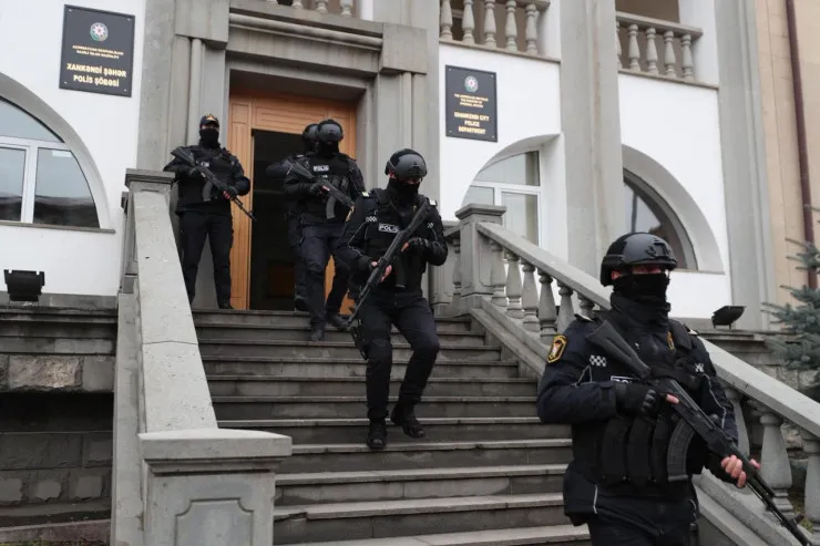 Xankəndidə silah alveri  ilə məşğul olan yeznə-qayın  TUTULDU