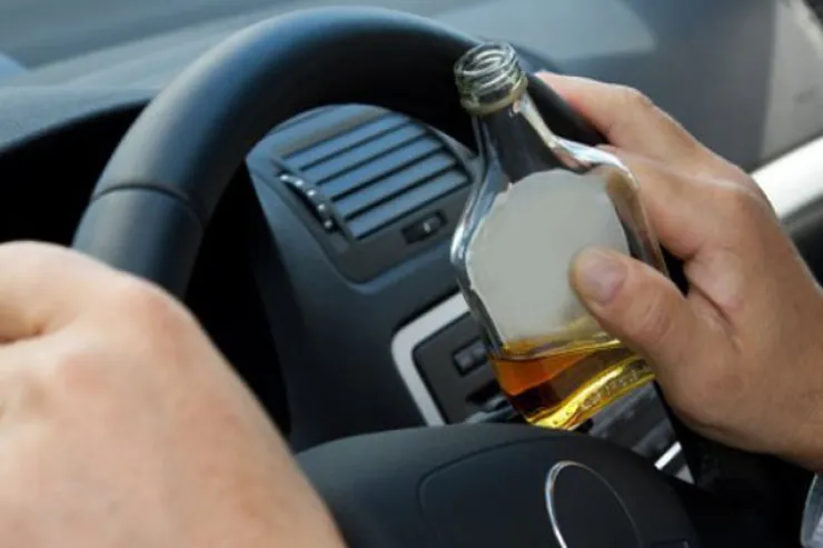 Bakıda polisə tabe olmayan sərxoş sürücü HƏBS OLUNDU 