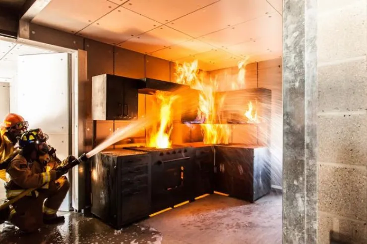 Gəncədə evdə PARTLAYIŞ:  yaralananlar var - YENİLƏNİB 