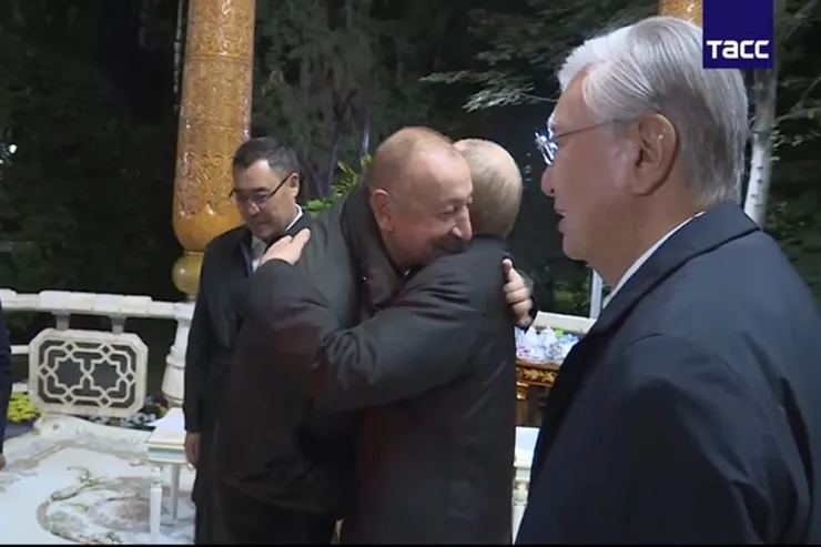 İlham Əliyevin Putinlə SƏMİMİ GÖRÜNTÜLƏRİ 