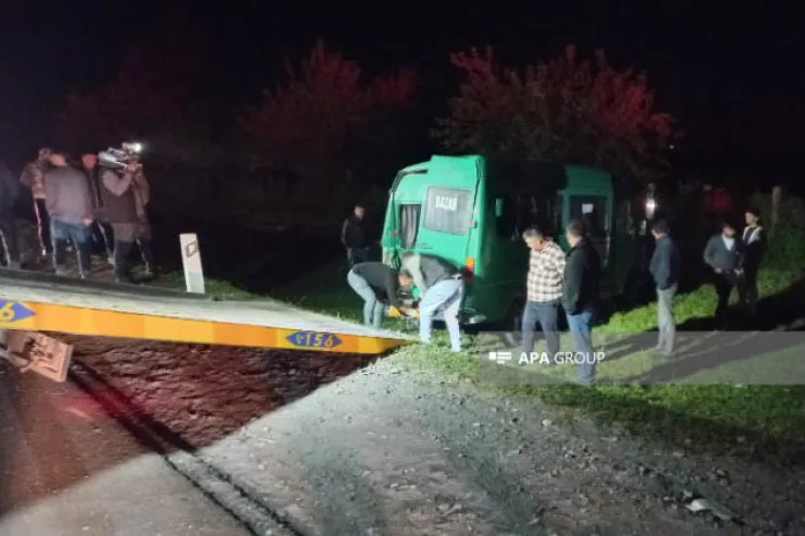 Zaqatalada toydan qayıdanlar qəzaya düşdü, 9 yaralı -YENİLƏNİB 