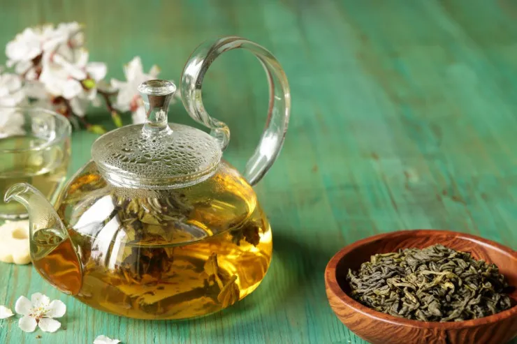 Həddindən artıq yaşıl çay içsəniz,  orqanizminizə nə olacaq? 