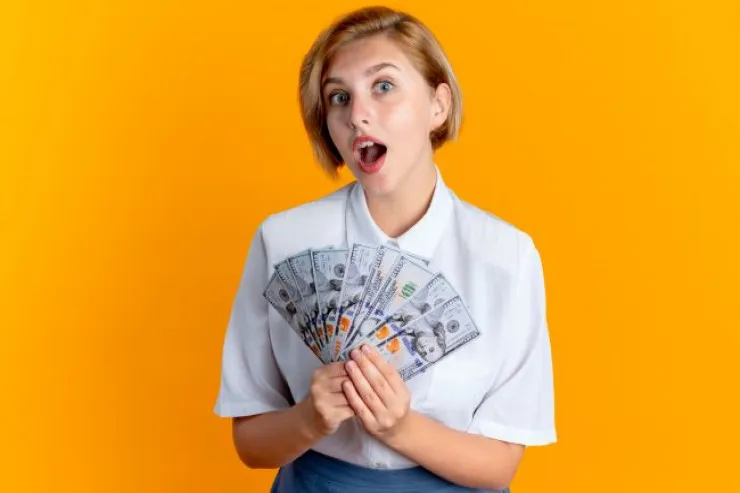 Pulu istənilən anda cəlb edən  BÜRCLƏR: bəxtəvərlər siyahısında kimlər var? 