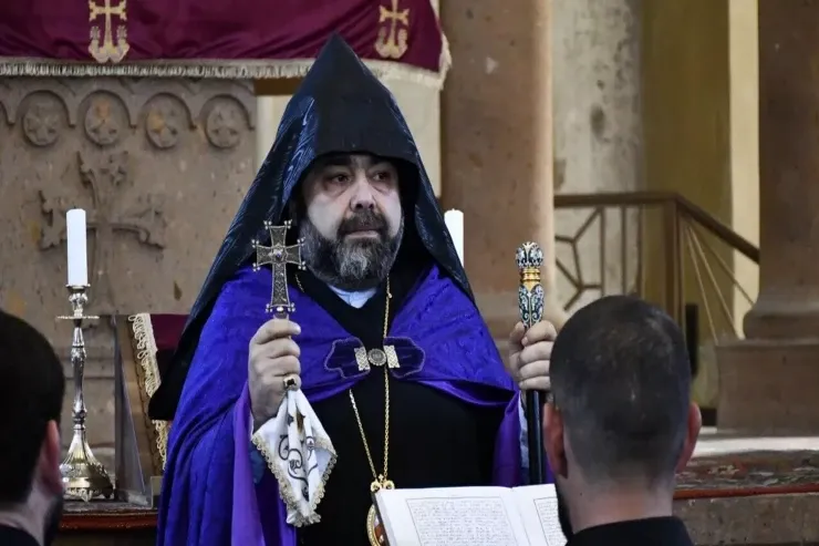 Ermənistanda 6 keşiş  saxlanıldı