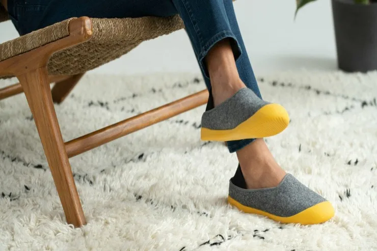 Evdə iki cüt başmaq saxlamaq olmaz - çoxlarının bilmədiyi inanc 