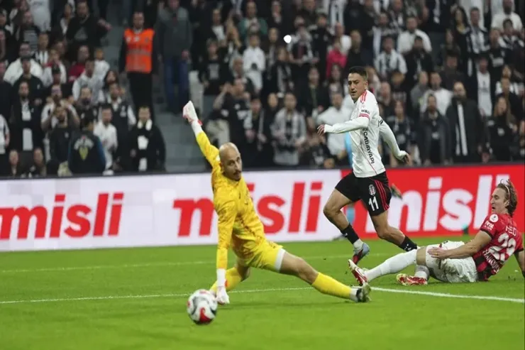 "Beşiktaş" öz meydanında uduzdu