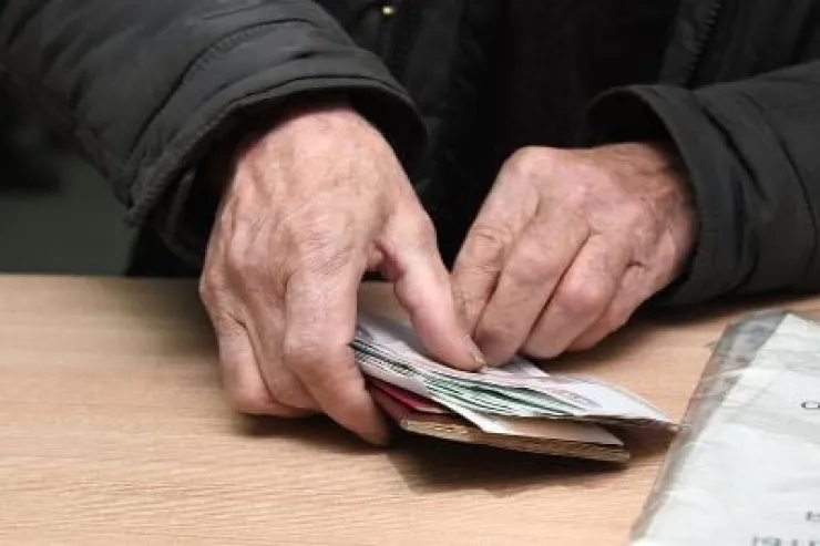 Ermənistanın keçmiş prezidentləri nə qədər pensiya  alır?