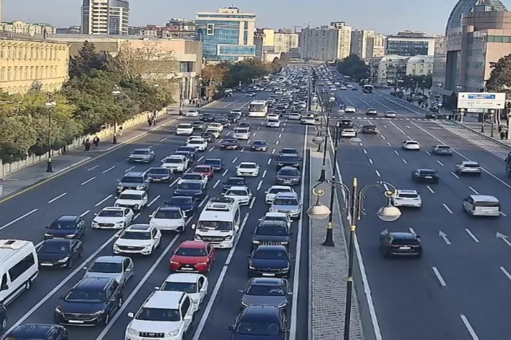 Bakıda bu yollarda sıxlıq var - SİYAHI 
