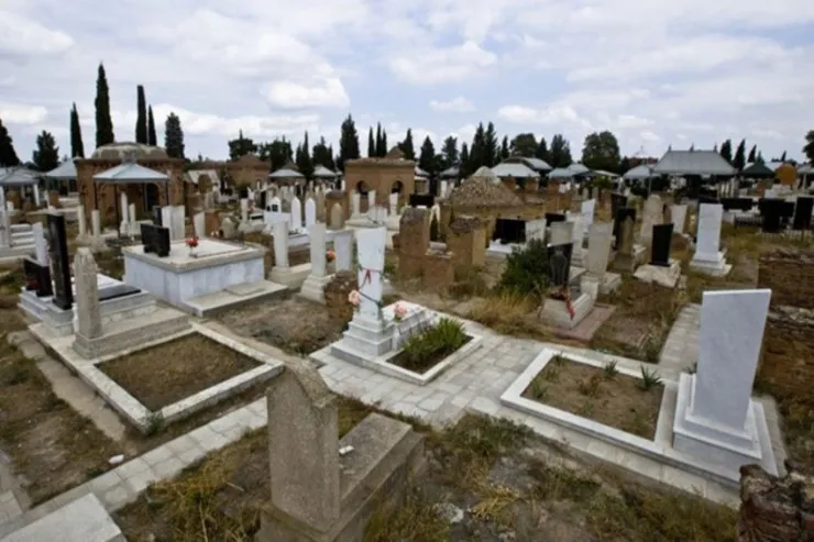 Göygöldə dəfnə gedən kişi qəbiristanlıqda ÖLDÜ 