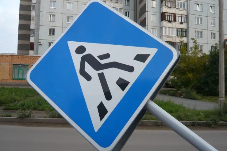 Şəmkirdə mikroavtobus piyadanı vurub öldürdü 