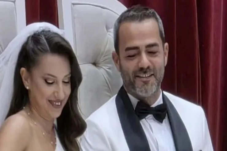 “Kurtlar Vadisi”nin  Ereni görün, kimlə evləndi