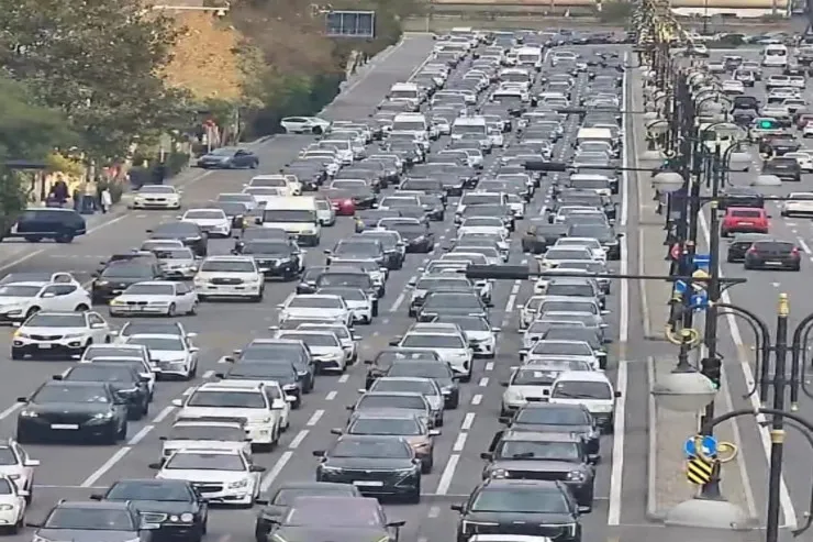 Bakıda bu yollarda sıxlıq var - SİYAHI 