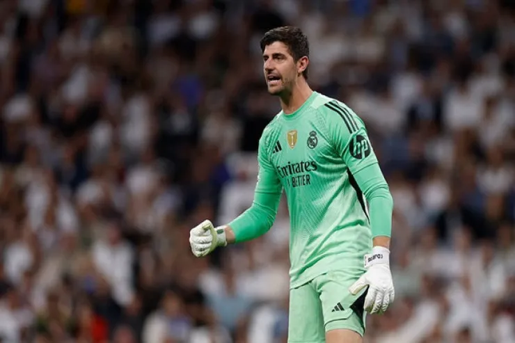 300-cü oyununa çıxdı, 119-da qapısına qol vurulmayıb 