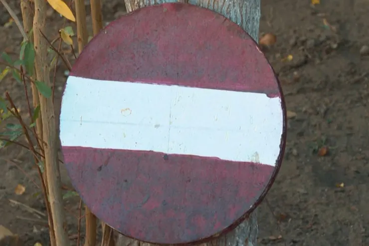 Arvadı tərəfindən öldürülüb həyətdə basdırılan kişinin MƏZARININ VİDEOSU 