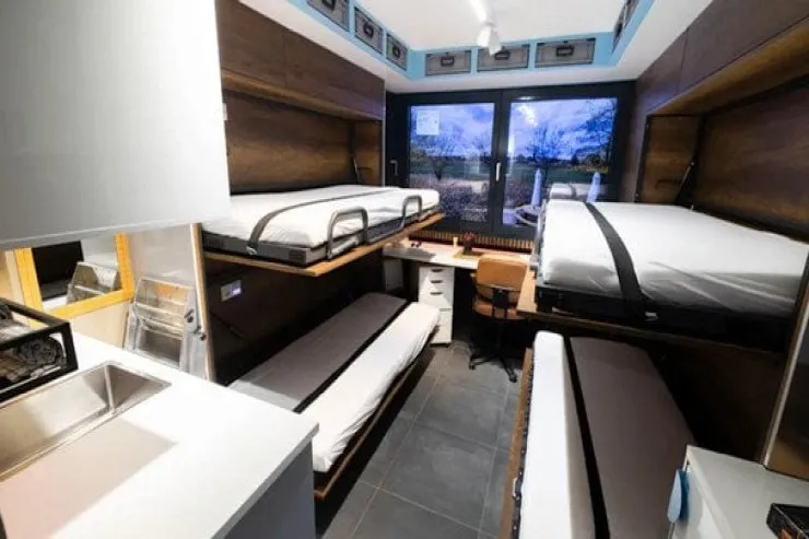 Bu ölkədə bunker evlər  satılır: içərisi necədir?