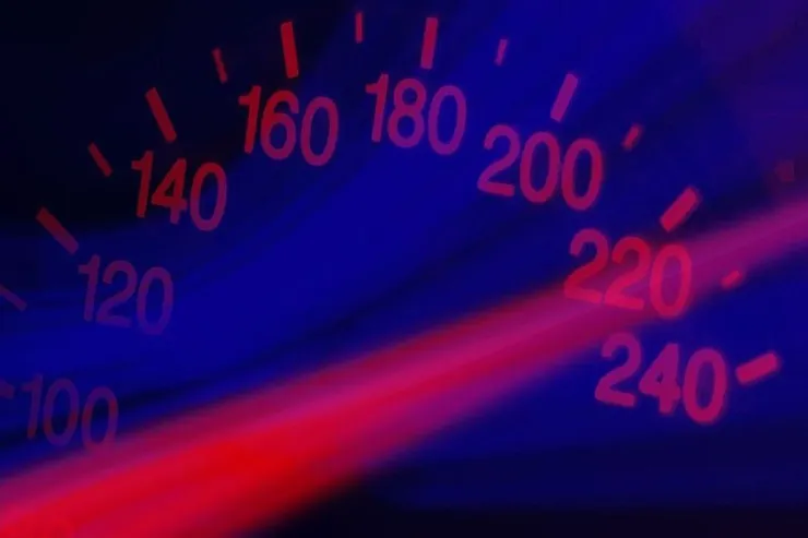 Maşınınızdakı bu düymə sizi sürət həddini aşmaqdan  xilas edə bilər: DETALLAR 