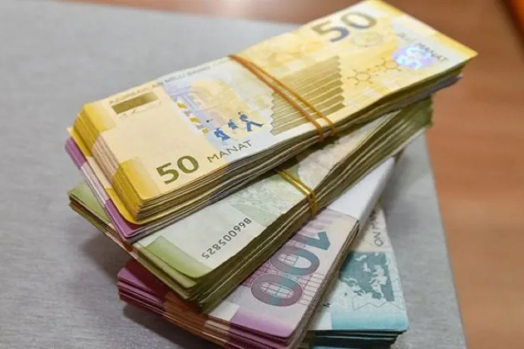 Şirvanda 5 min manat  oğurlayan qadın   saxlanıldı