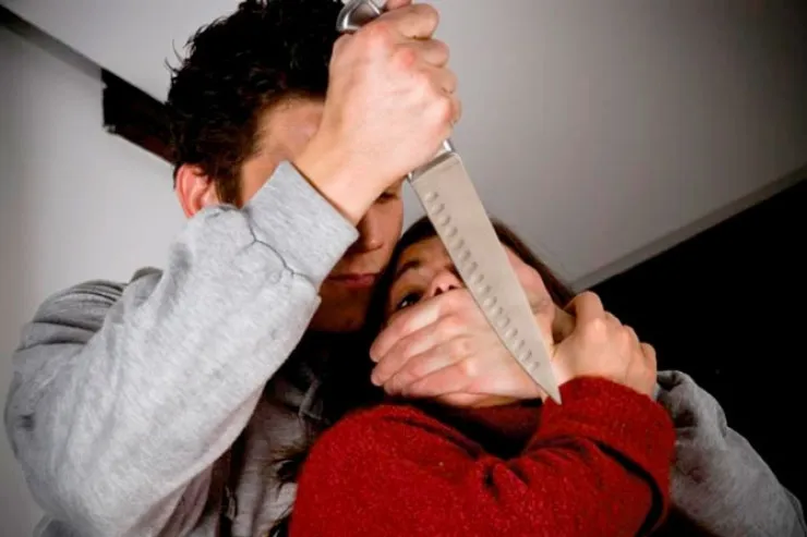 Axşam yeməyinə görə arvadını öldürüb dərisini soydu  - DƏHŞƏTLİ QƏTL 