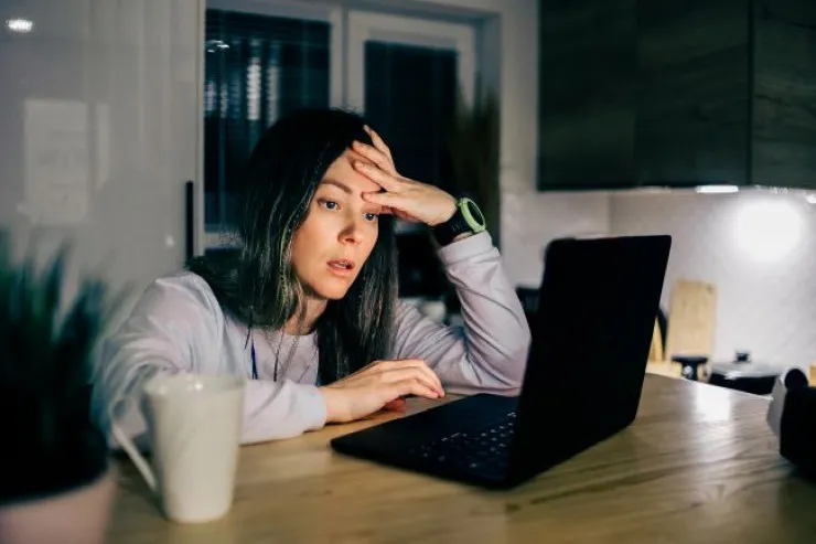 Beyin gecələr fərqli işləyir - Yatmayanda nə baş verir? 