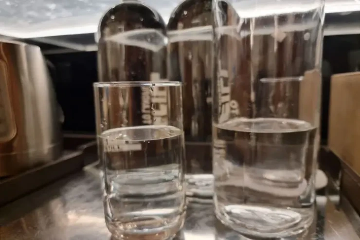 Bir dəfəyə 10 litr  su içsəniz, nə baş verər? - Dəhşətli açıqlama 