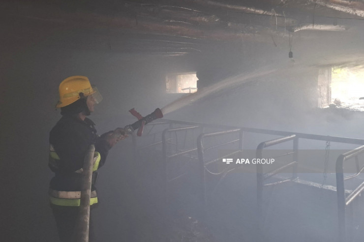 Bakıda yanğın:   zəhərlənən var