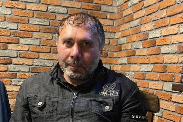 Qazaxda hamı bu kişini axtarır 