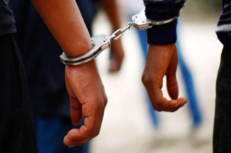 Gəncə hava limanında qızılları belə apardılar