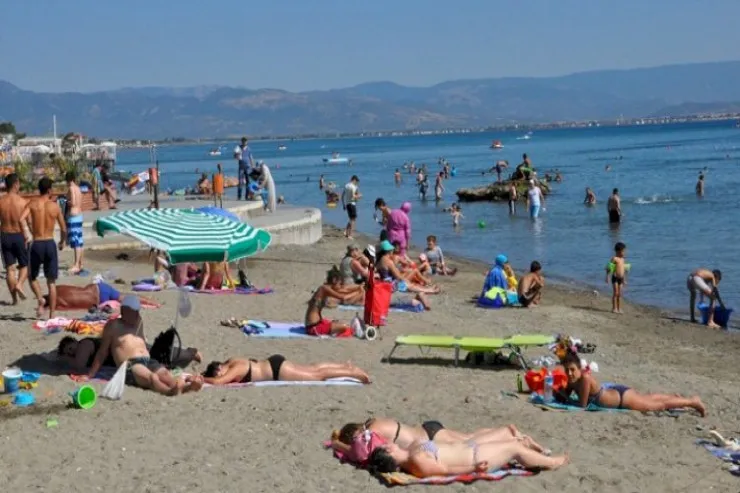 Sabah çimərliklərdə suyun hərarəti  bu qədər olacaq - PROQNOZ 