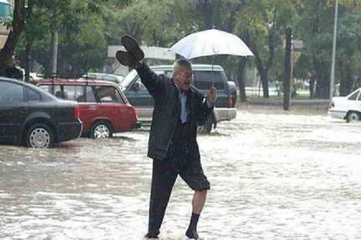 Yağış şəlalə kimi töküldü, külək gücləndi - GÜNÜN HAVASI  