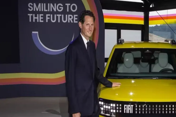 “Ferrari”nin kralı  küçə süpürəcək  