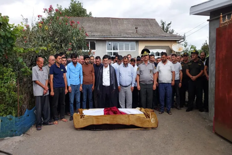 Aprel döyüşləri qazisi vəfat etdi 