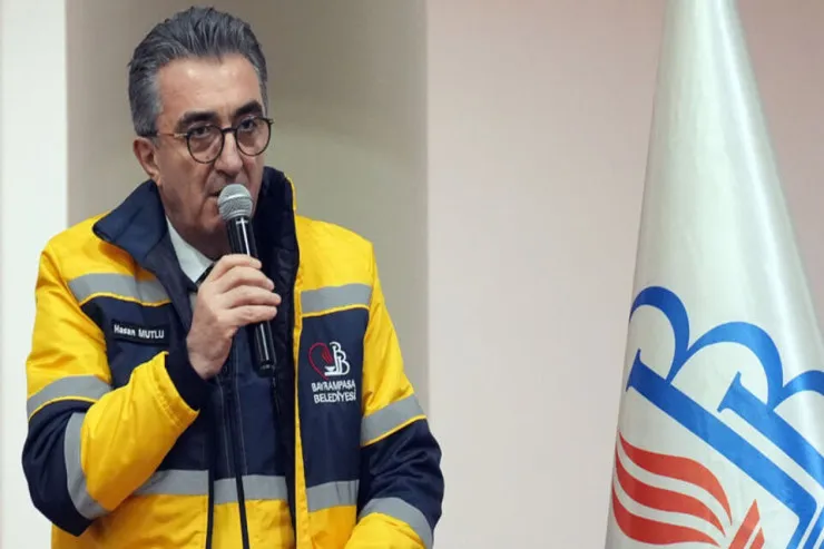 İstanbulda ƏMƏLİYYAT:  bələdiyyə sədri ilə birgə 48 nəfər  TUTULDU