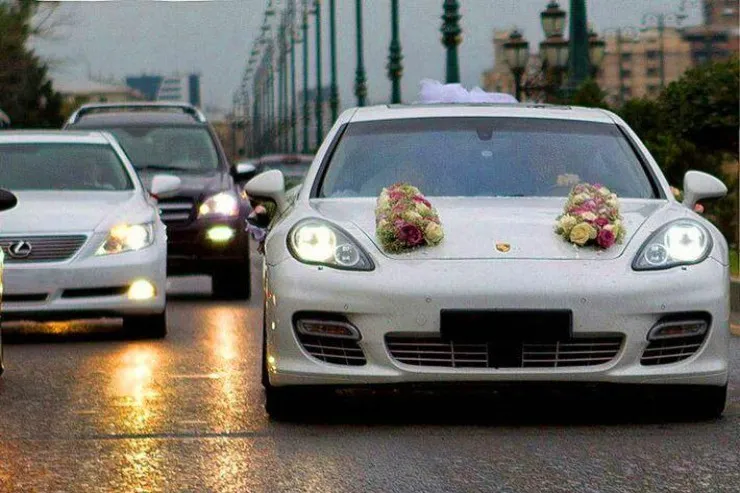 Naxçıvanda toy kortejində  fişəng atan "avtoş"lar  saxlanıldı