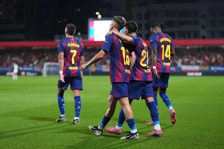 "Barselona" "Valensiya"nı meydana çıxmağa peşman etdi 