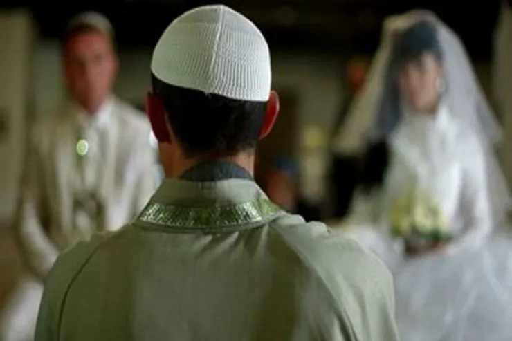 Qohum evliliyi istəyənlərə kəbin kəsilir? - Axundlardan CAVAB 