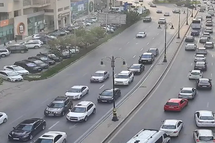 Bakıda bu yollarda sıxlıq var - SİYAHI 