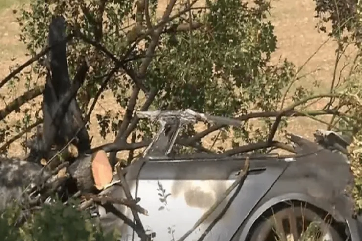 Ata və iki qızı "Tesla"da yanıb  öldülər