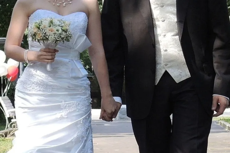 Bloqer qız toyundan sonra öldü 